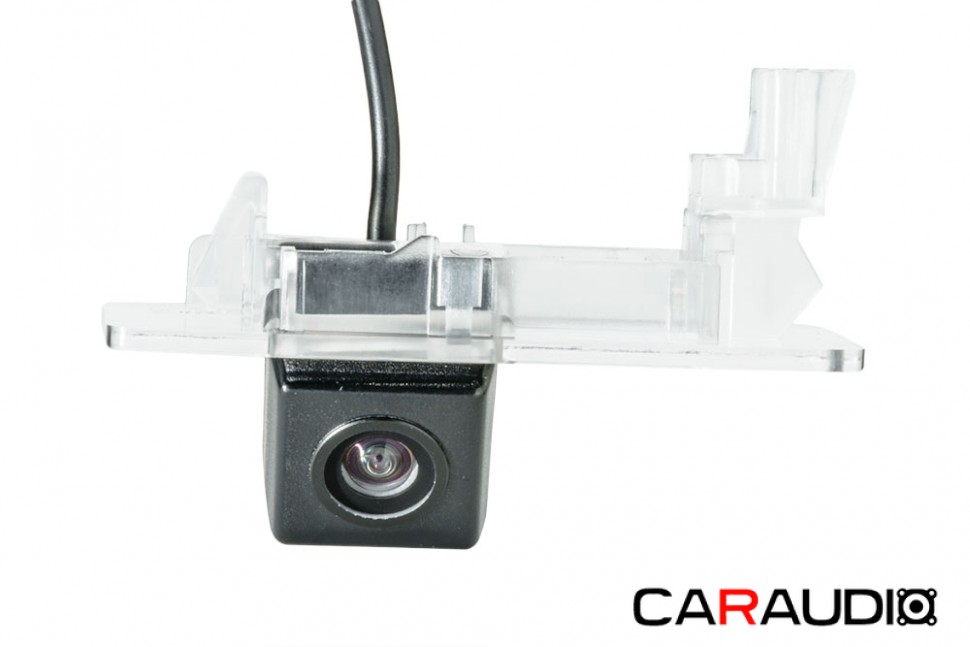 Штатная камера заднего вида PHANTOM CA-35+FM-12 (VW/Skoda/Seat)