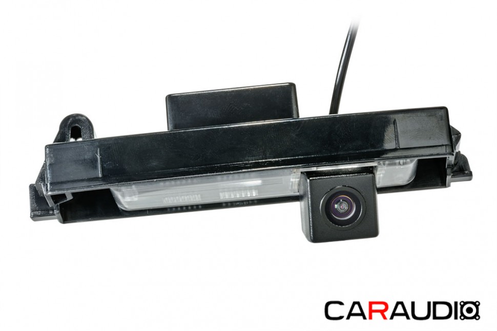 Штатная камера заднего вида PHANTOM CA-35+FM-32 (Toyota)