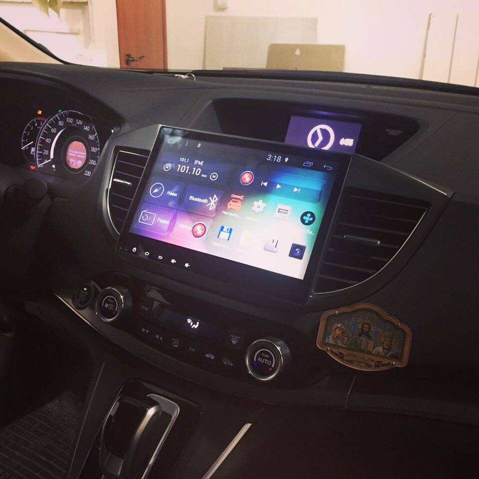 штатная магнитола Honda CR-V 2015