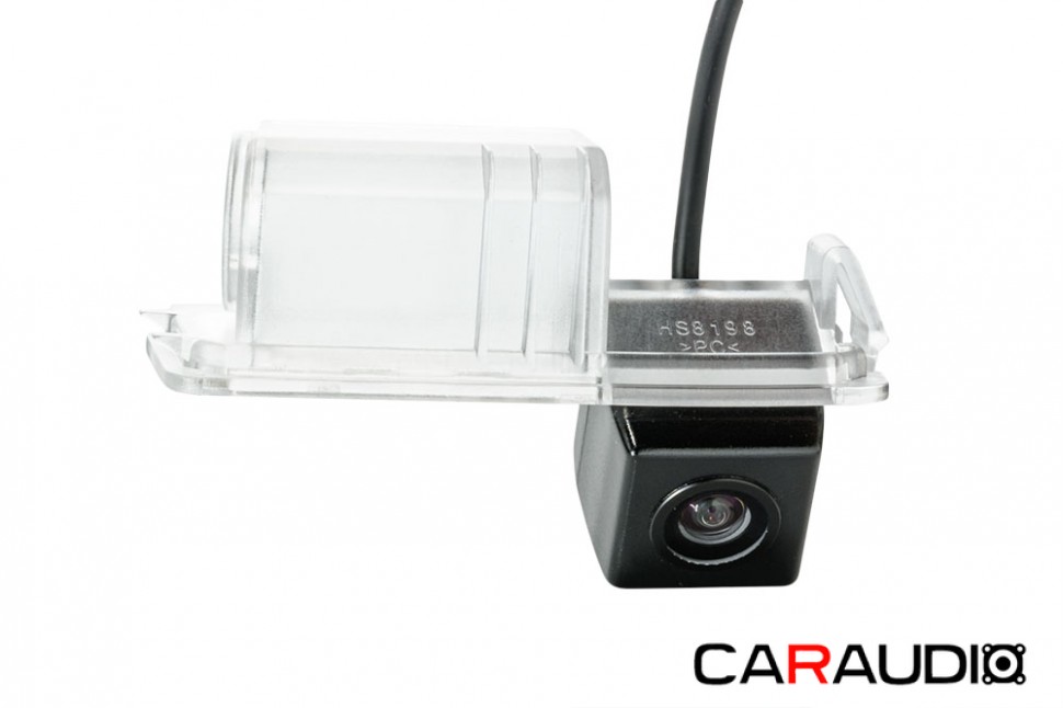 Штатная камера заднего вида PHANTOM CA-35+FM-13 (VW/Skoda/Seat)
