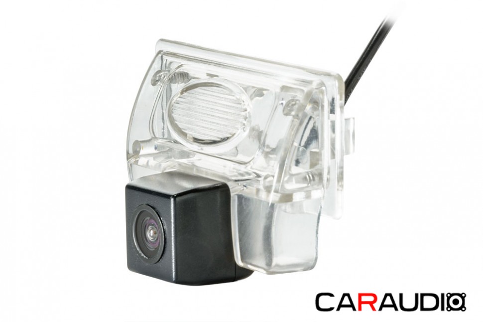 Штатная камера заднего вида PHANTOM CA-35+FM-27 (Nissan)