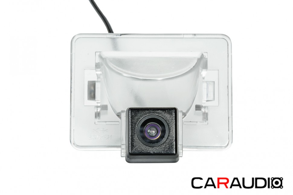 PHANTOM CA-35+FM-87 Штатная камера заднего вида Mazda 5